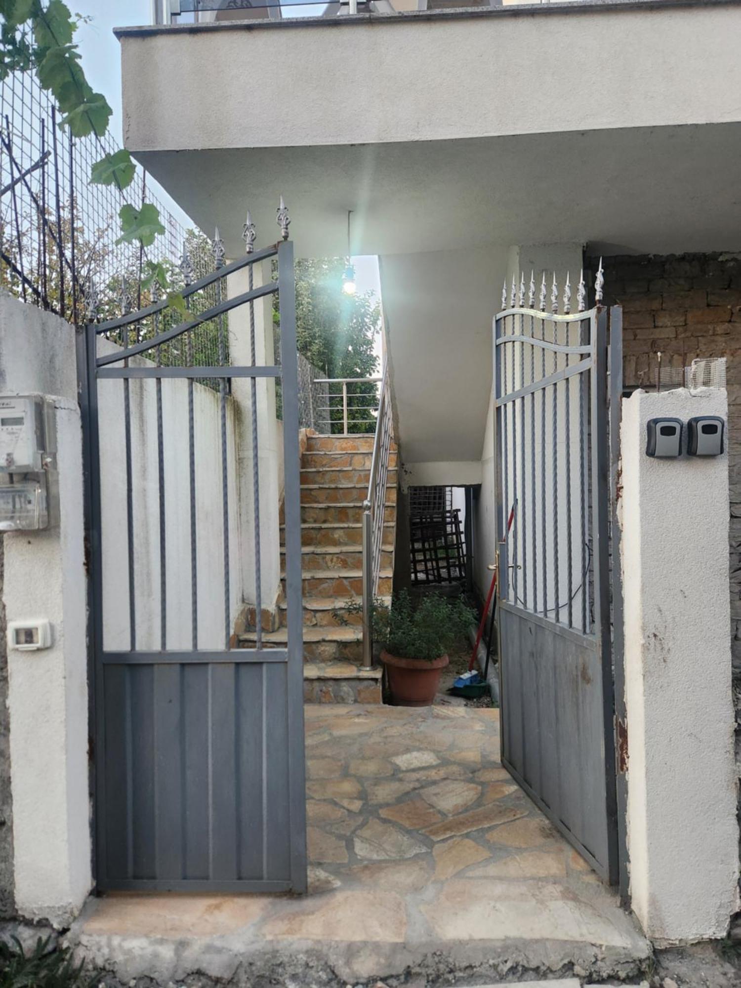 B&B Kroni 1 Shkodër Exterior foto
